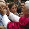 Бенедикт XVI благословляет Виктора в Кельне